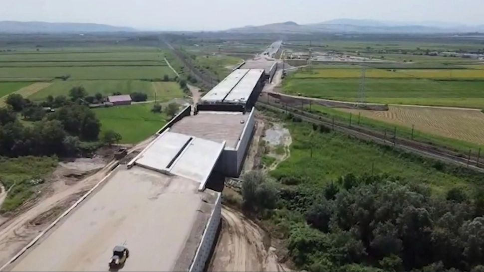 Pod montat STRÂMB pe Autostrada Sebeș-Turda - CNAIR neagă și invocă o „deformare a imaginii”