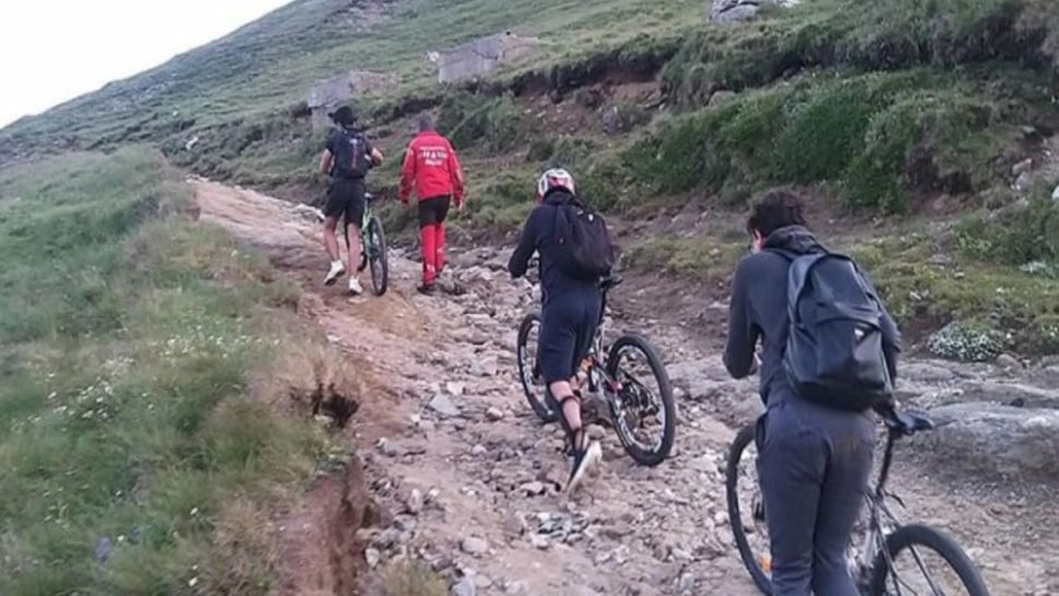 Tineri atacați de câini de stână, pe Jepii Mici, județul Prahova