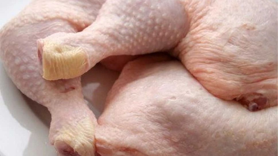 Alerta alimentară, zeci de tone de carne de pui cu salmonella au ajuns în România