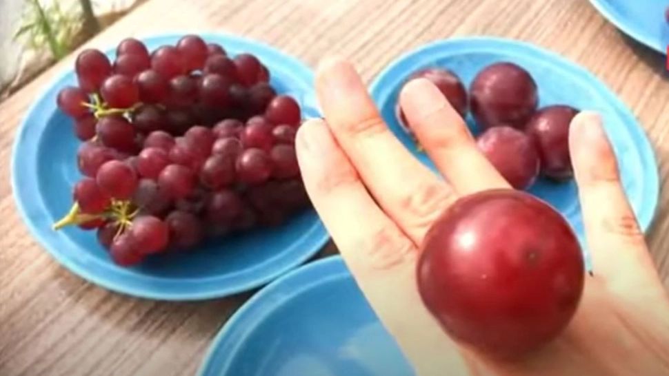 De ce e bine să mănânci 12 boabe de struguri de Revelion 2022. Numărul are o semnificație aparte