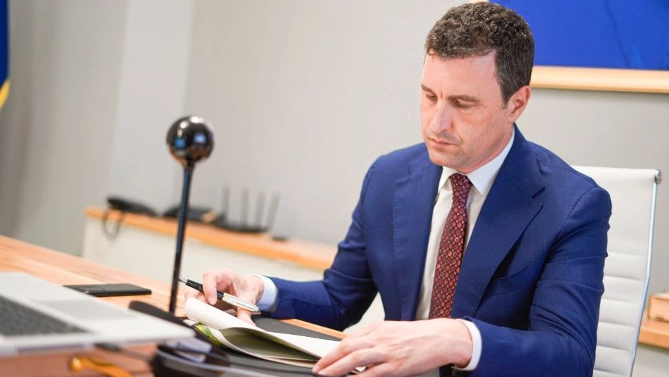 Tanczos Barna: „Guvernul va aproba actul normativ privind reducerea impactului anumitor produse din plastic”