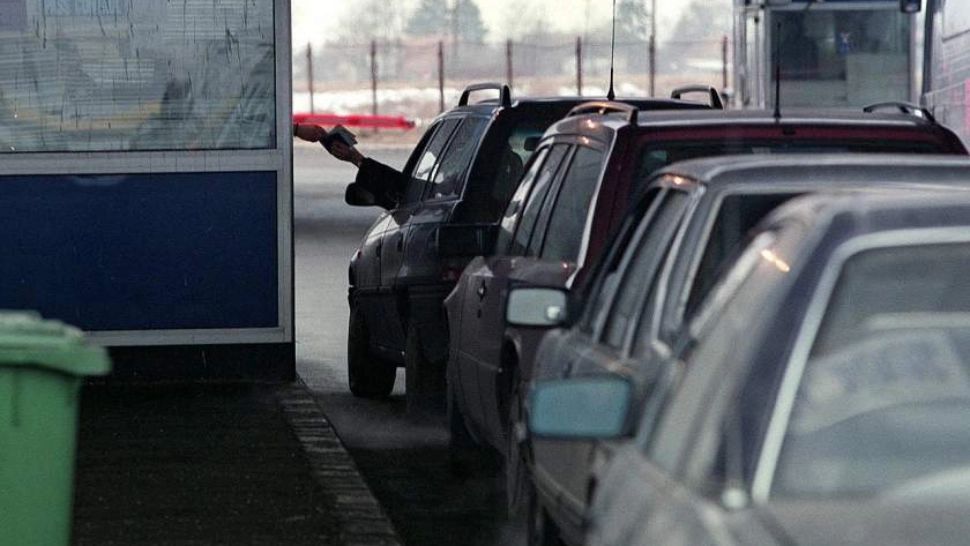 Românii vin ACASĂ! Cozi URIAȘE la intrarea în țară: Cât se așteaptă în trafic