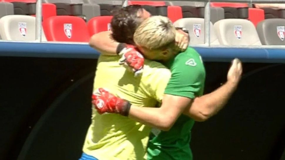 VIDEO | N-ai voie să ratezi așa ceva! Portarul Brăilei, gol de la 70 de m în meciul cu Steaua! De ce a fost anulat 