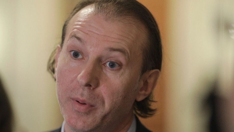 Florin Cîțu anunță TESTARE OBLIGATORIE pentru bugetarii care refuză să se vaccineze împotriva Covid