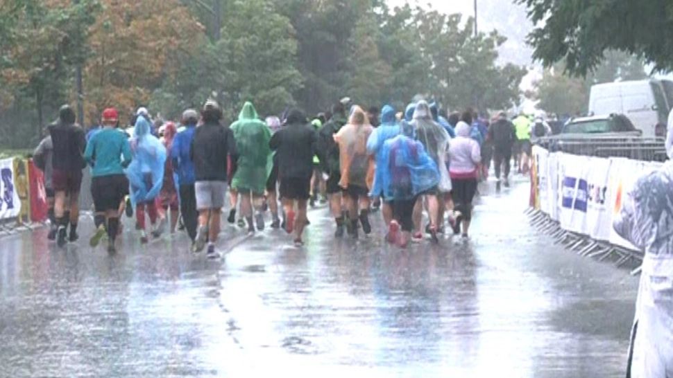 VIDEO Maratonul Olteniei, a 2-a zi: 22 de kilometri de alergare  
