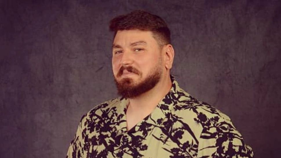 Actorul de stand-up Micutzu, ATACAT pe Calea Victoriei - Poliția a intervenit în scandal - VIDEO