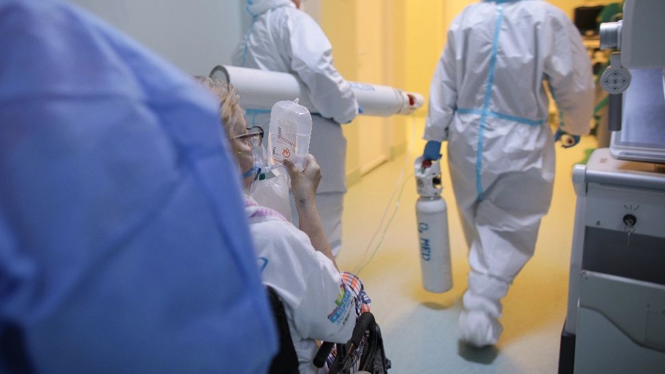 Focar de Covid-19 la secția de chirurgie a Spitalului Județean Piatra Neamț. 4 angajați și 7 pacienți, depistați pozitiv