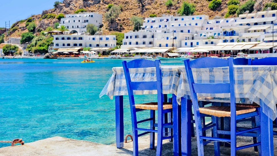 Vremea extremă face RAVAGII în țara preferată de români ca destinație de concediu. Un nou val de căldură lovește Grecia