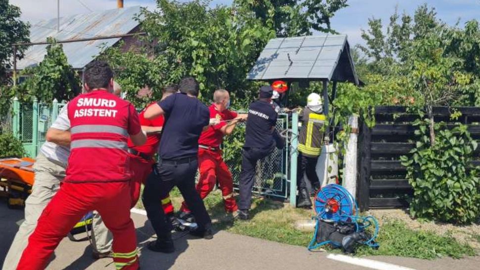 Un bărbat a MURIT după ce a căzut în fântână! Dosar penal pentru ucidere din culpă