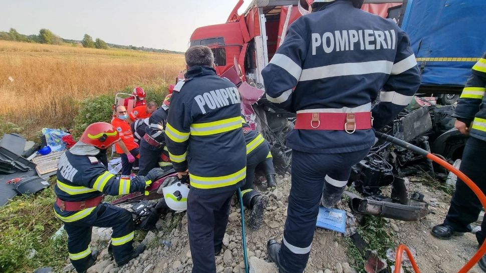 Accident pe DN1B. Trei mașini au fost implicate, o persoană a fost rănită