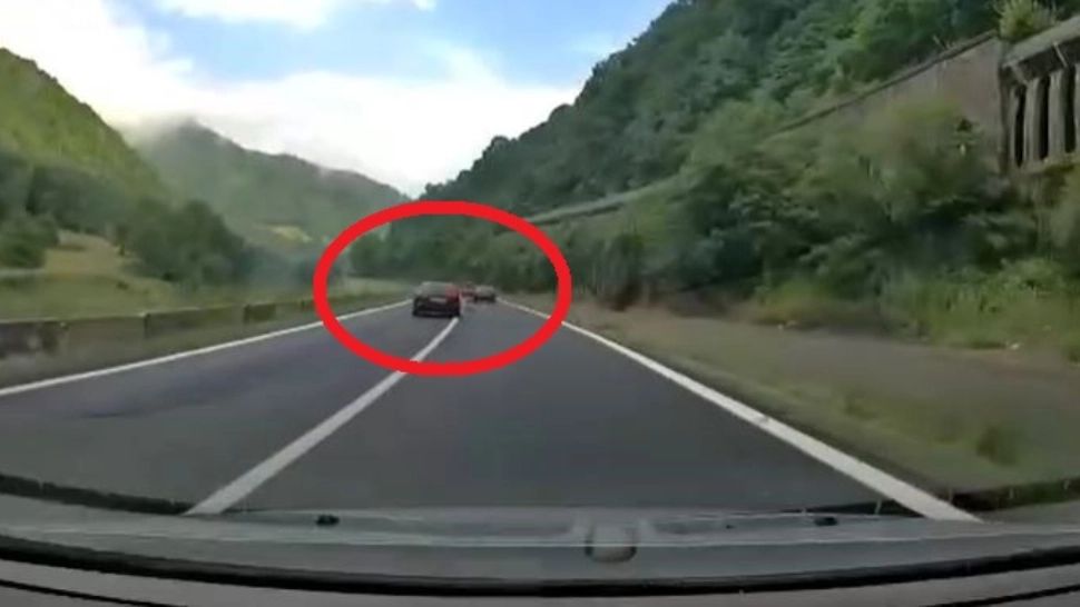 VIDEO - Accident teribil pe Valea Oltului, surprins de camera auto de la bordul unei mașini