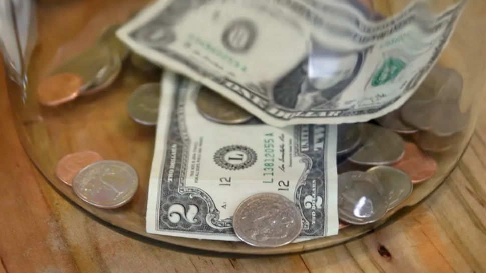 Suma incredibilă lăsată de un client bacșiș la un restaurant. Angajații au rămas șocați. Ce au aflat după ce au sunat la bancă