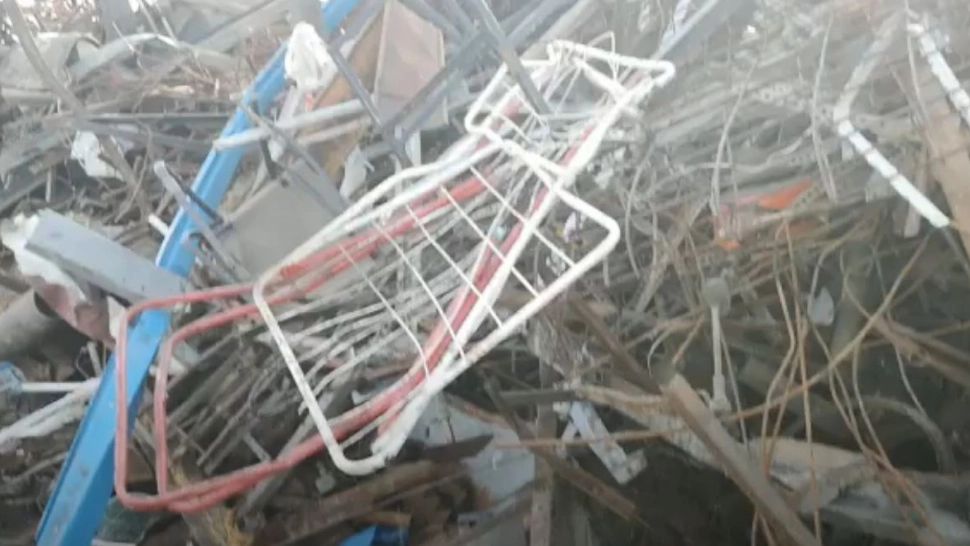 VIDEO Barjă cu deșeuri din Serbia, oprită de Garda de Mediu Constanţa