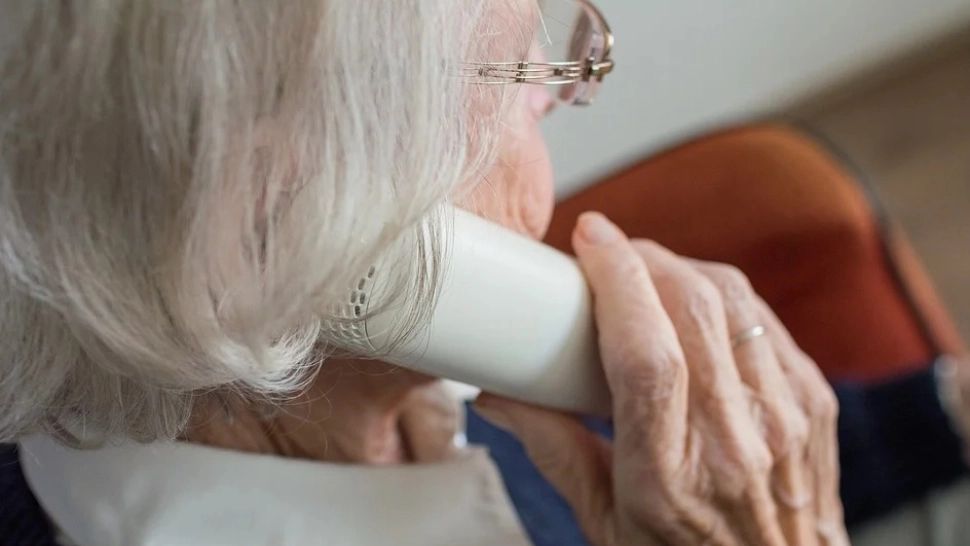 De mâine se reduce vârsta de pensionare! Românii care pot ieși la PENSIE cu 2 ani înainte de termen 