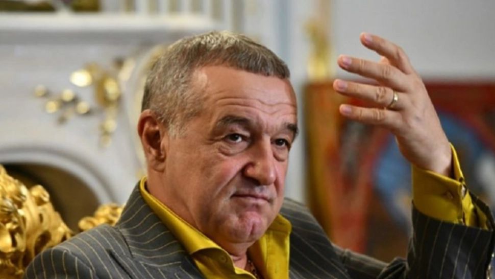 Gigi Becali, în marș pe străzile Capitalei - A dat cu apă sfințită după „Bucharest Pride” 2021
