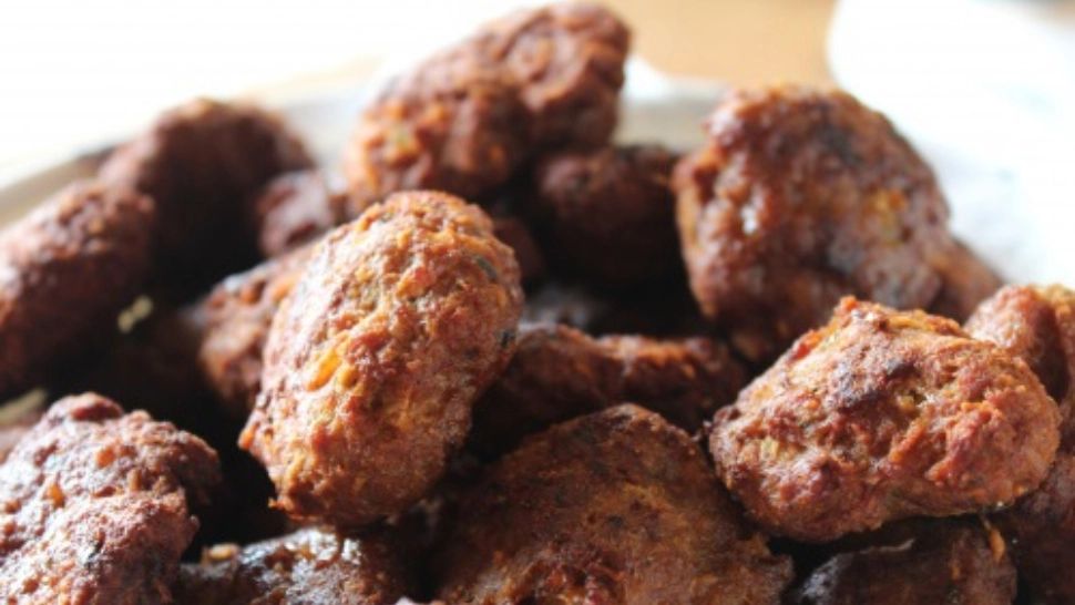 Două TONE de chiftele au fost retrase de la raft după ce s-a constatat că sunt contaminate cu pesticide cancerigene