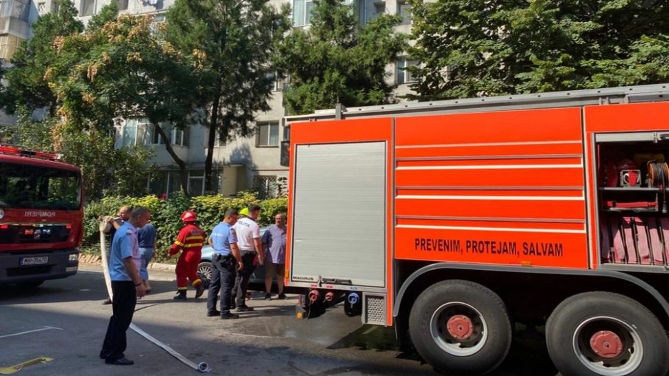 Incendiu într-un bloc din municipiul Constanța: 10 persoane au fost evacuate