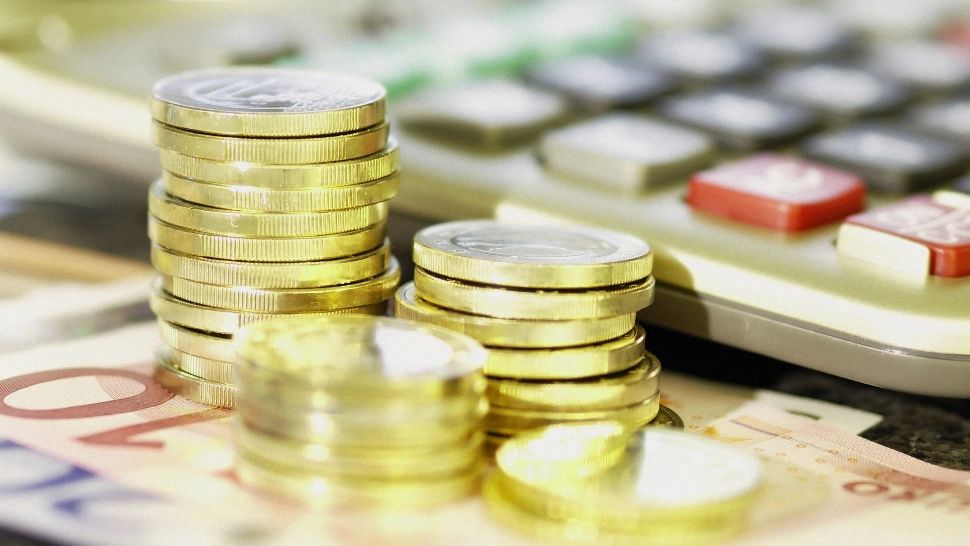 Un nou maxim istoric pentru euro în raport cu moneda națională