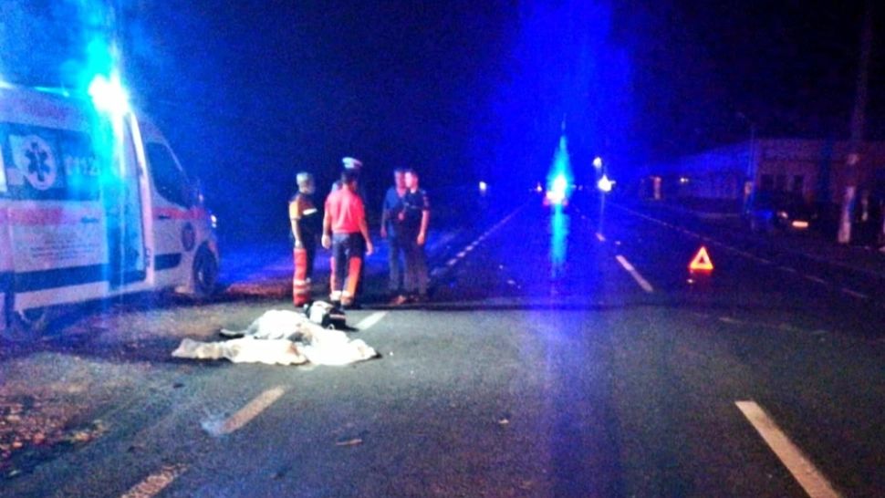 Accident CUMPLIT, în Ialomița. Pieton SPULBERAT de un șofer băut. Vinovatul a fugit de la locul faptei