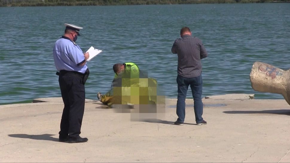 Un tânăr de 19 ani a murit înecat, în apropierea epavei de la Costinești
