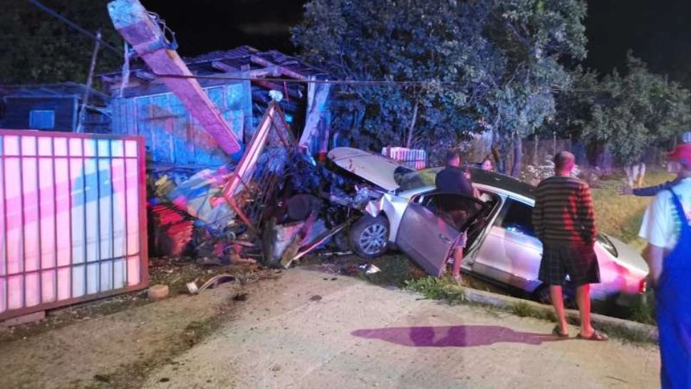 FOTO | Accident violent, în Bistriţa-Năsăud: 3 victime. Șoferii au dat etilotestul peste cap - Unul dintre ei nu avea permis de conducere