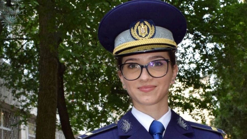 Premieră istorică. O femeie este șefa de promoție a maiștrilor militari din Forțele Navale