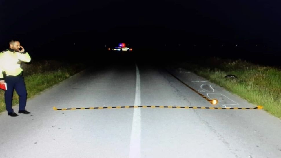 Accidente în lanț, în județul Mureş. Un bărbat căzut pe şosea, lovit MORTAL de două maşini