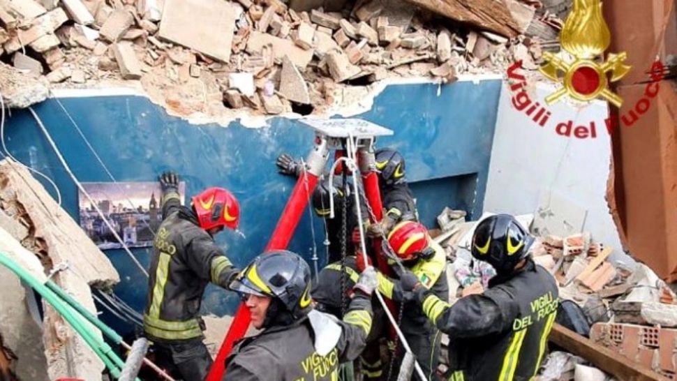 Explozie puternică într-un bloc din Torino. Un copil de 4 ani a murit, alte 4 persoane, dintre care 2 români, grav rănite - FOTO + VIDEO