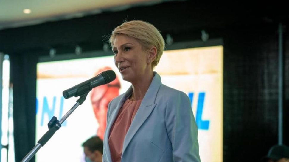 SURSE: Raluca Turcan ar putea să plece de la Muncă: premierul Cîțu vrea să o lase fără serviciu