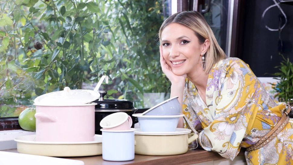 Adela Popescu are Covid-19. Cum se simte vedeta TV