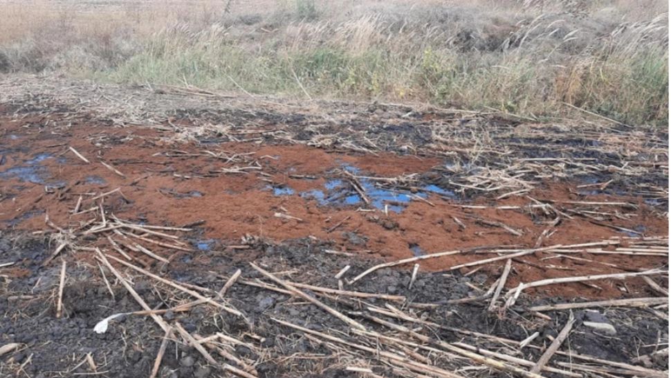 FOTO Poluare cu petrol în județul Galați. Cum s-au produs scurgerile 