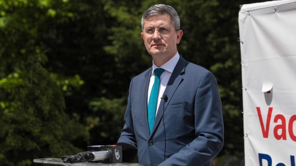 Barna, despre votul PSD pe moțiunea de cenzură: "Vom vedea dacă declarațiile devin realitate sau vor apărea brusc cu otită, oreion şi durere în gât"