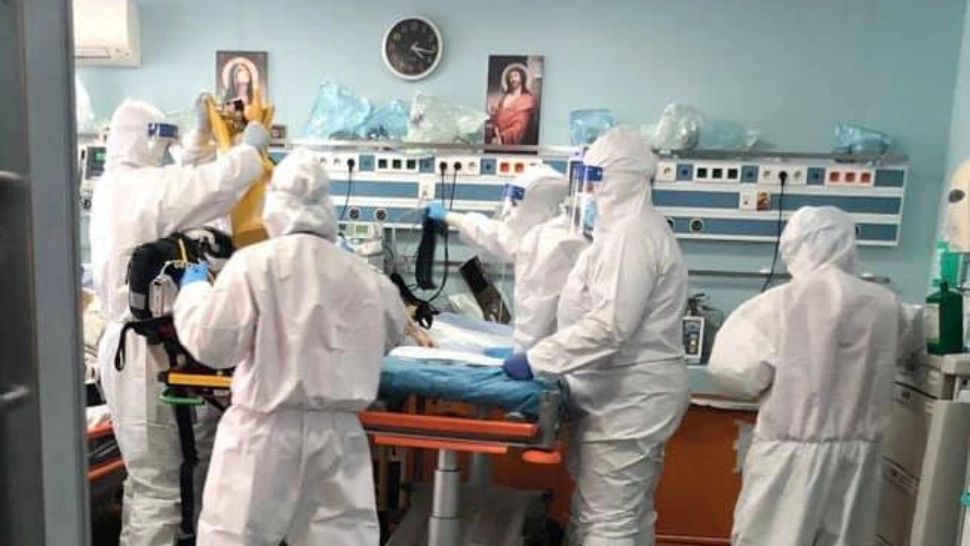 UPU Pantelimon are 45 de locuri și 50 de pacienți care așteaptă - Imagini de pe front publicate de ROvaccinare