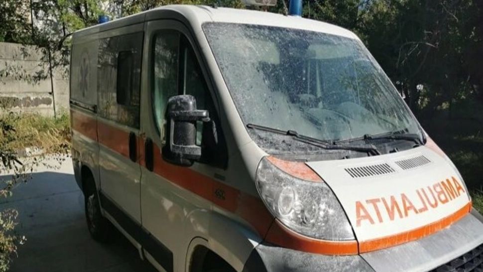 O ambulanță a luat FOC la sediul SAJ Prahova. Ce a provocat INCENDIUL