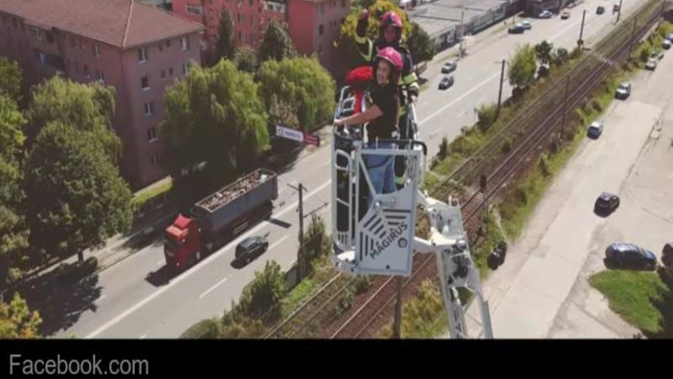 Cerere INEDITĂ în căsătorie, la 35 de metri înălțime, la Hunedoara. Ce RĂSPUNS a primit bărbatul