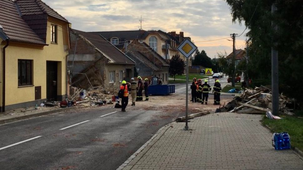 Explozie în Cehia - o clădire rezidențială s-a PRĂBUȘIT: 2 morți și mai mulți răniți