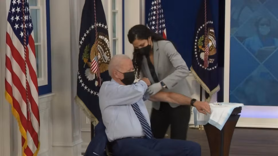 Joe Biden a primit a TREIA doză de vaccin anti-Covid. Care a fost prima reacție a liderului american