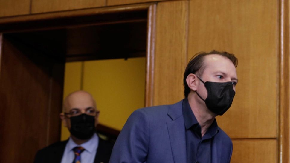 Cîțu, Arafat și Cîmpeanu, reclamați pentru DISCRIMINARE în legătură cu ÎNCHIDEREA ȘCOLILOR