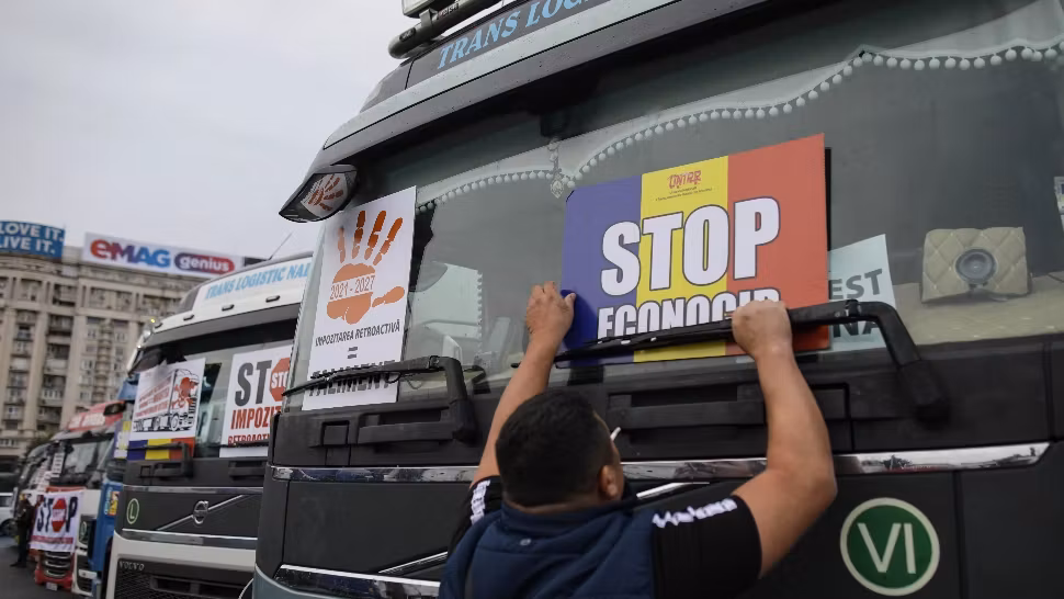 Transportatorii rutieri amenință cu protestele. Ce solicitări au de la guvern
