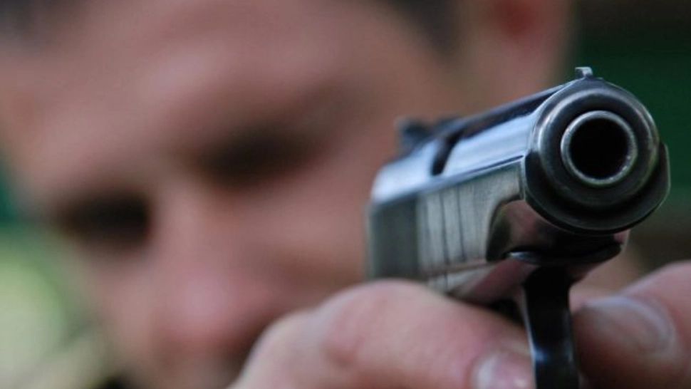 Scene incredibile în Buzău! Un adolescent arestat pentru furt a evadat chiar sub ochii polițiștilor - A fost prins cu focuri de armă