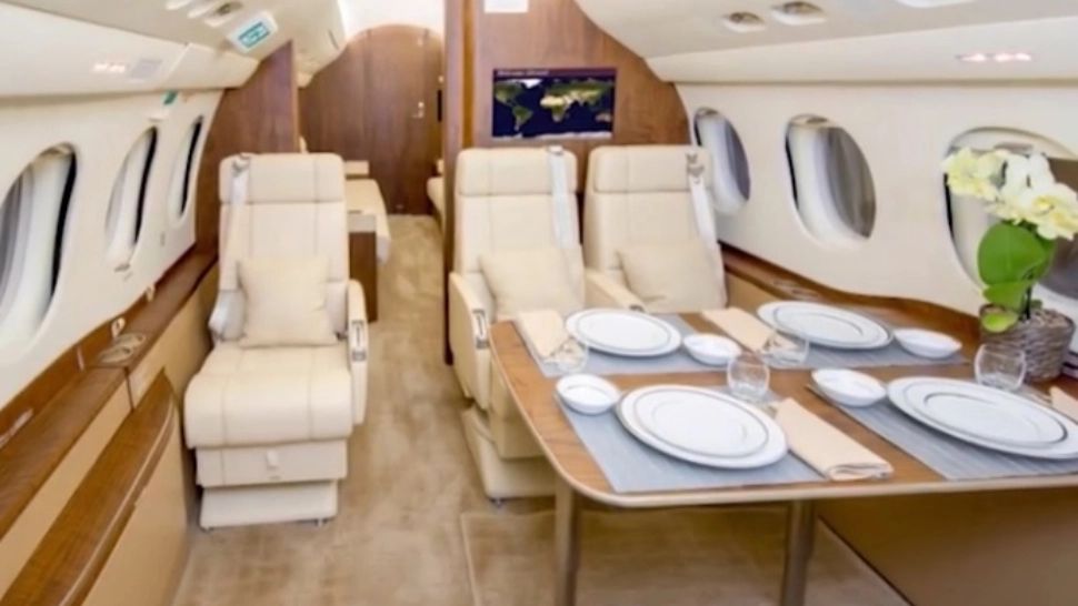 Cât costă avionul de lux închiriat de Iohannis pentru vizita din SUA