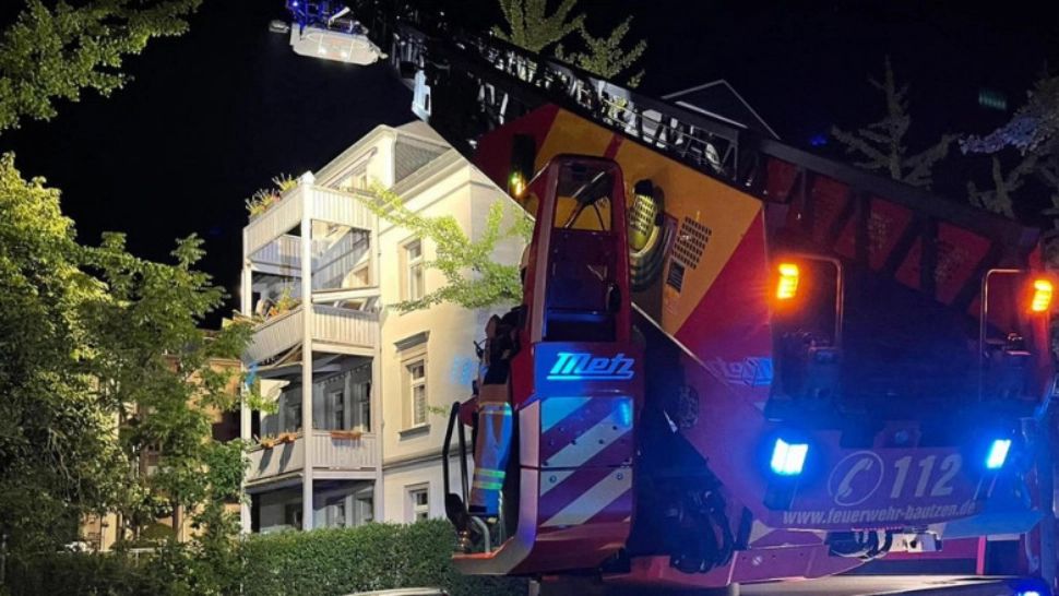 9 victime după ce un balcon s-a prăbușit cu tot cu persoanele aflate în el, în timpul unei petreceri, în Germania