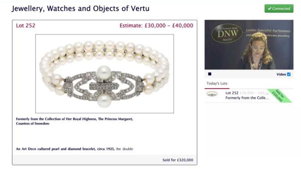 O brăţară care i-a aparţinut prinţesei Margaret a Marii Britanii, vândută la licitaţie. Suma uriașă plătită de cumpărător