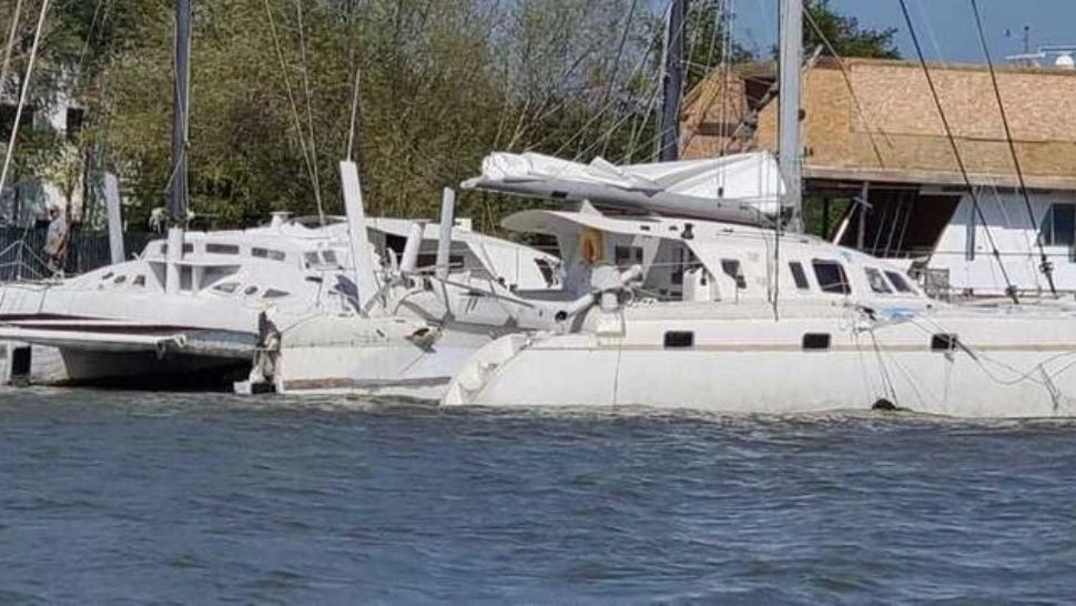 Accident naval, în Delta Dunării: 3 ambarcațiuni de lux, distruse pe Canalul Sulina