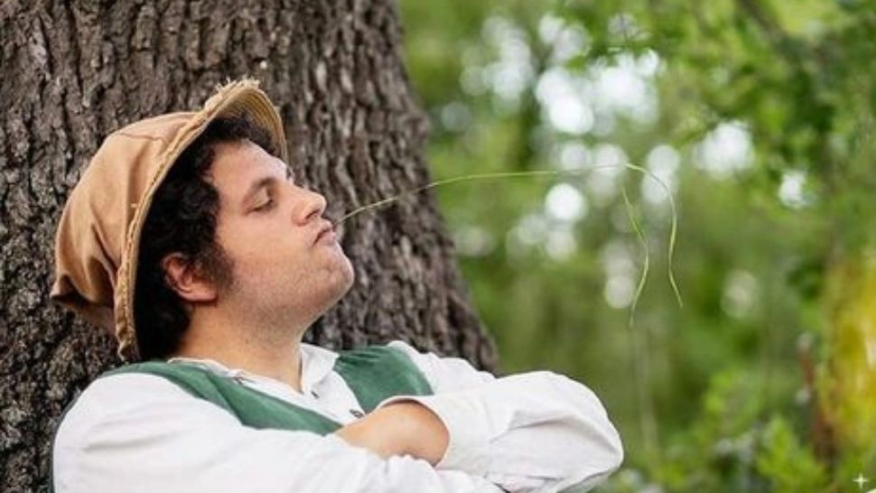 FOTO-VIDEO. Viață de poveste pentru un italian - Trăiește, de 3 ani, ca un hobbit, în pădure 