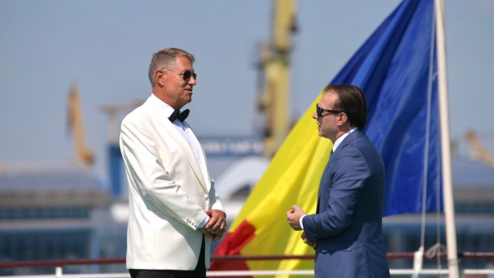Iohannis dă în USR și îl ține în brațe pe Cîțu - Cum reacționează românii la mesajul președintelui: "Sunteți marele artizan al USL 2.0"