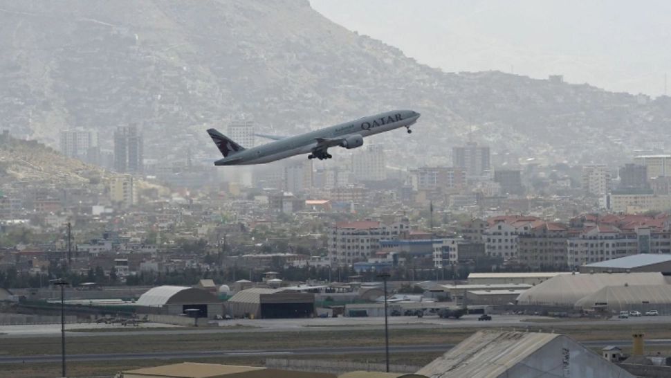 Adio taxe ascunse la companiile aeriene! Parlamentul European pune capăt abuzurilor companiilor aeriene, noile beneficii ale pasagerilor