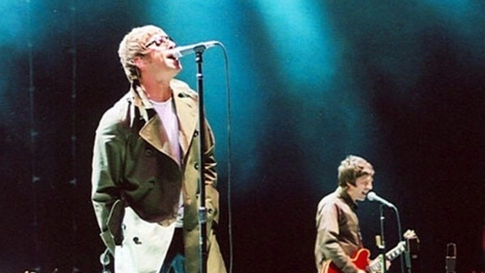 Fostul solist al trupei Oasis a căzut din elicopter - În ce stare se află artistul acum