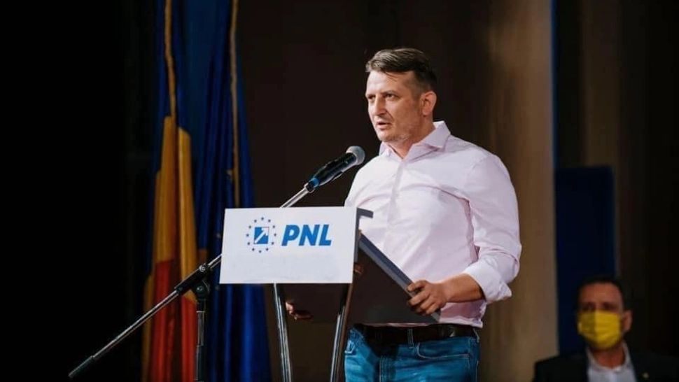 Culisele statului paralel | ”Echipa câștigătoare” de bani publici - Deputatul din echipa lui Cîțu care a trecut prin 5 partide