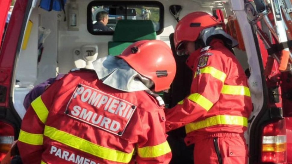 Accident grav în Bistrița-Năsăud: Bărbat, cu traumatisme majore, după ce a fost lovit de o mașină pe trecerea de pietoni